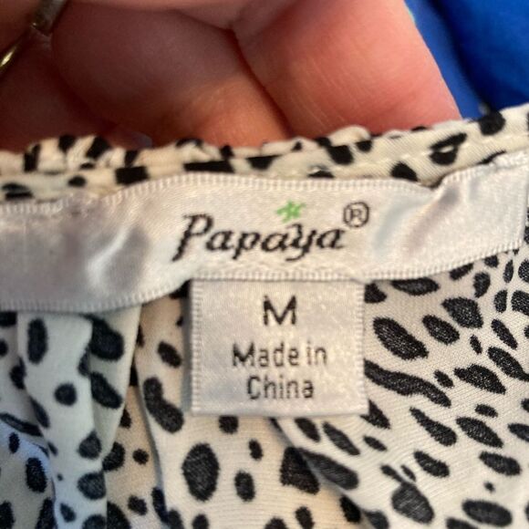 Papaya Black and White Flutter Sleeve Peplum Blouse tie neck - Picture 8 of 11